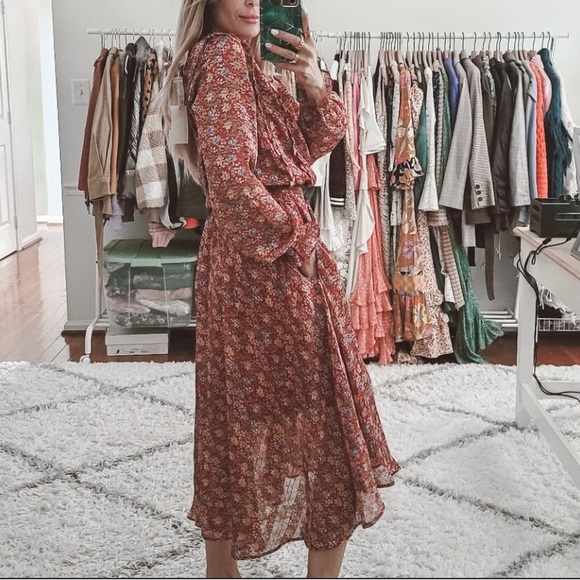 Melloday Nordstrom red floral long sleeves elastic Waist midi boho dress NWT - Picture 2 of 8